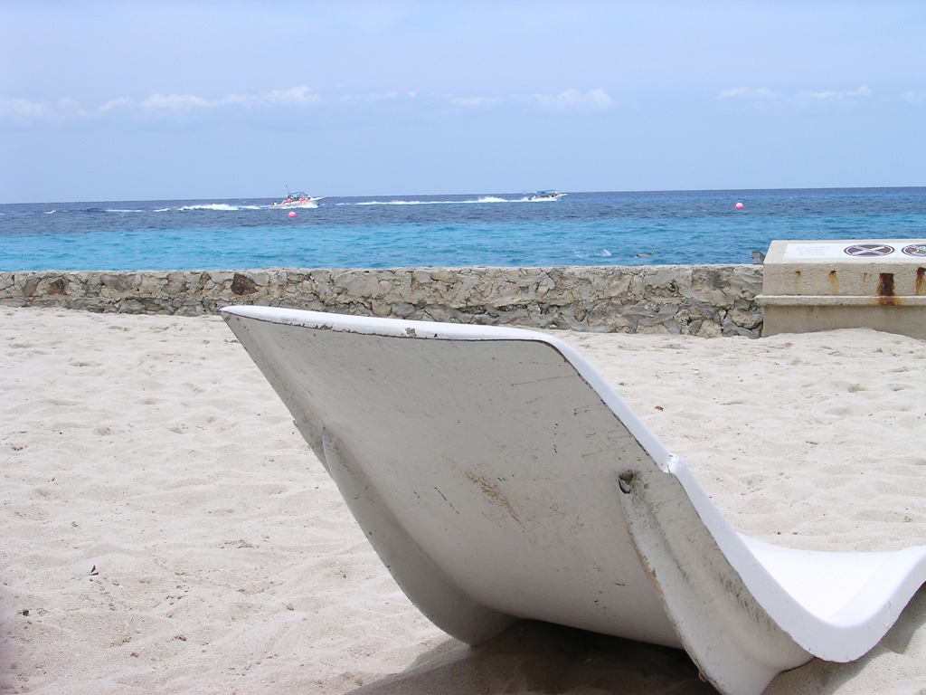 beachchair2.JPG